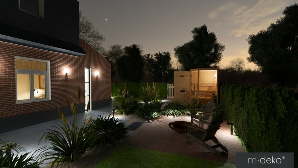 Terrasse extérieure avec sauna en bois, éclairage paysager et aménagement jardin au coucher du soir