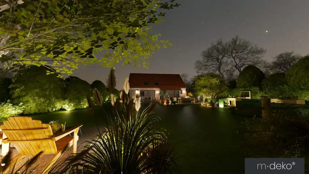Allée paysagée de jardin éclairée avec terrasse et végétation, vue nocturne d’un aménagement extérieur résidentiel